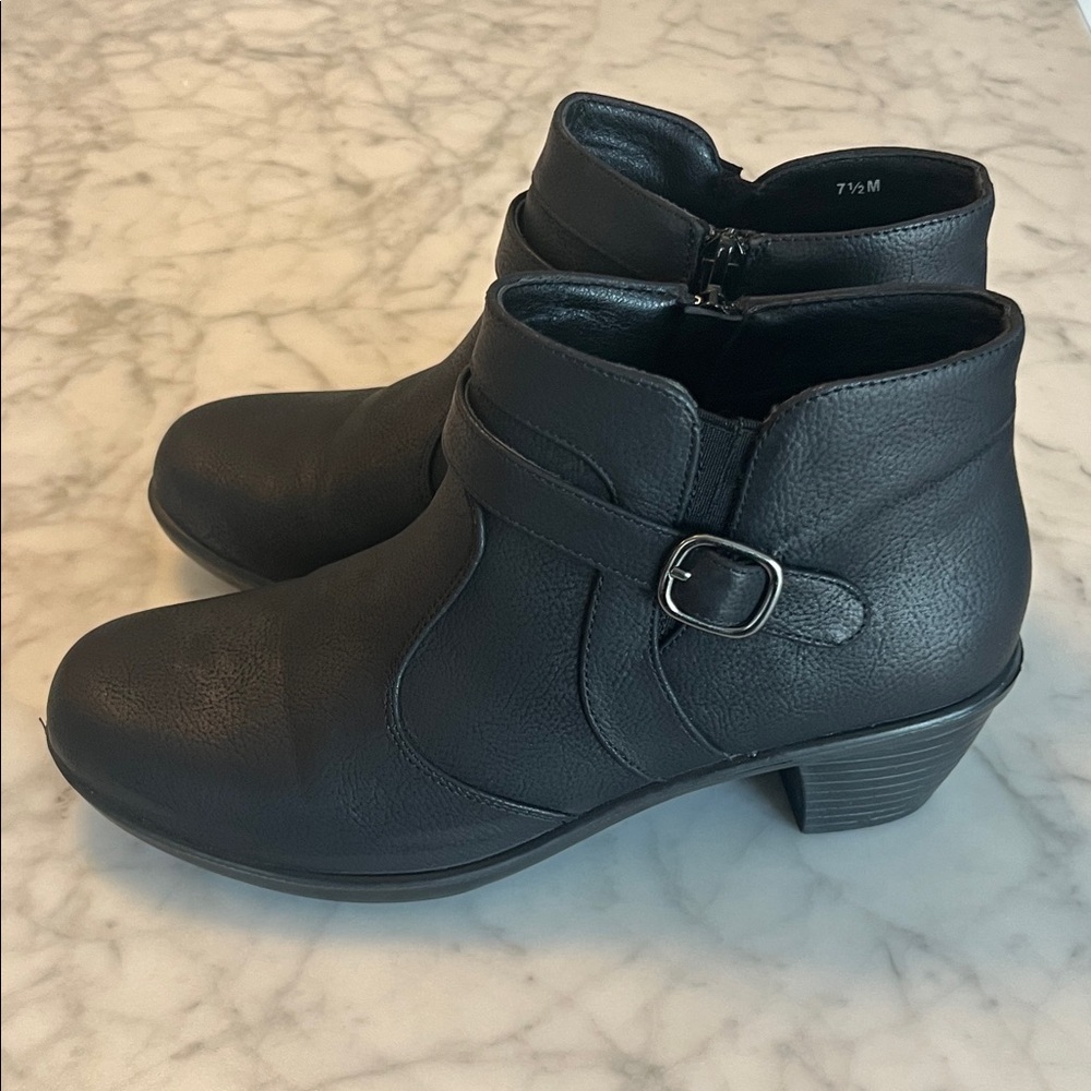 Easy Street Black Ankle Booties with Buckle Size 7.5. Look new - Picture 3 of 7